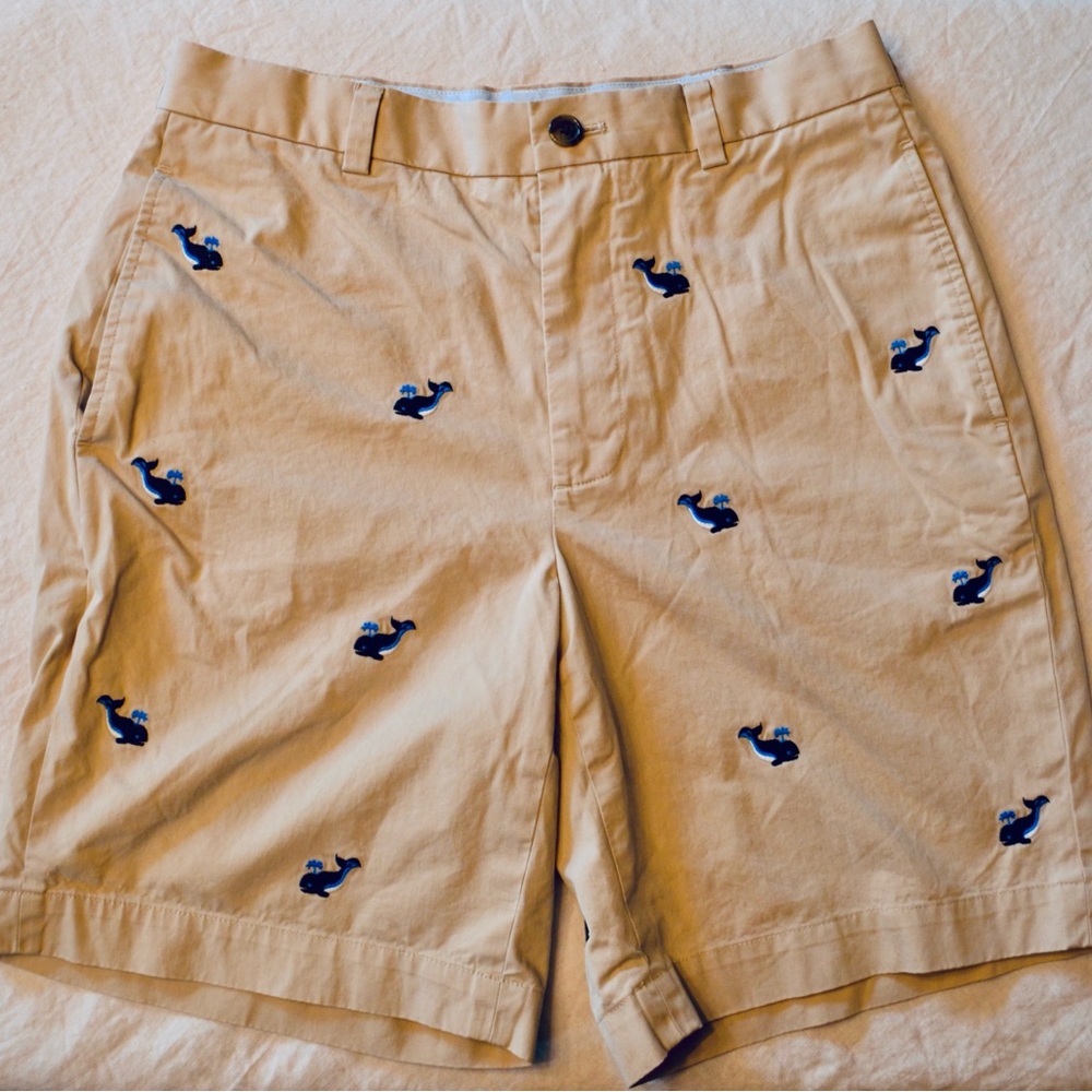 Brooks Brothers 346 Khaki Men’s Flat Front Shorts Sz 32W Embroidered Whales